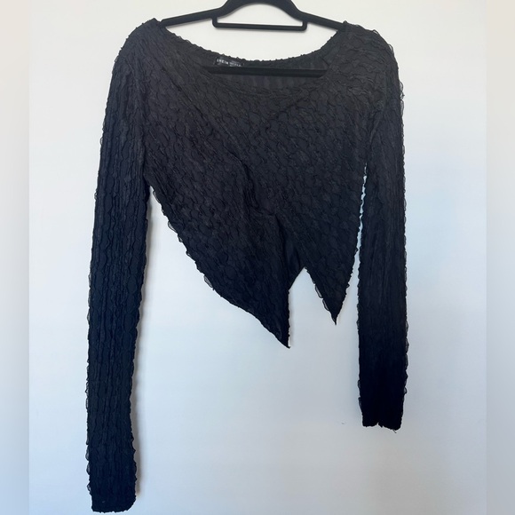 Black Asymmetrical Neck Cut Out Crop Top - Picture 5 of 7